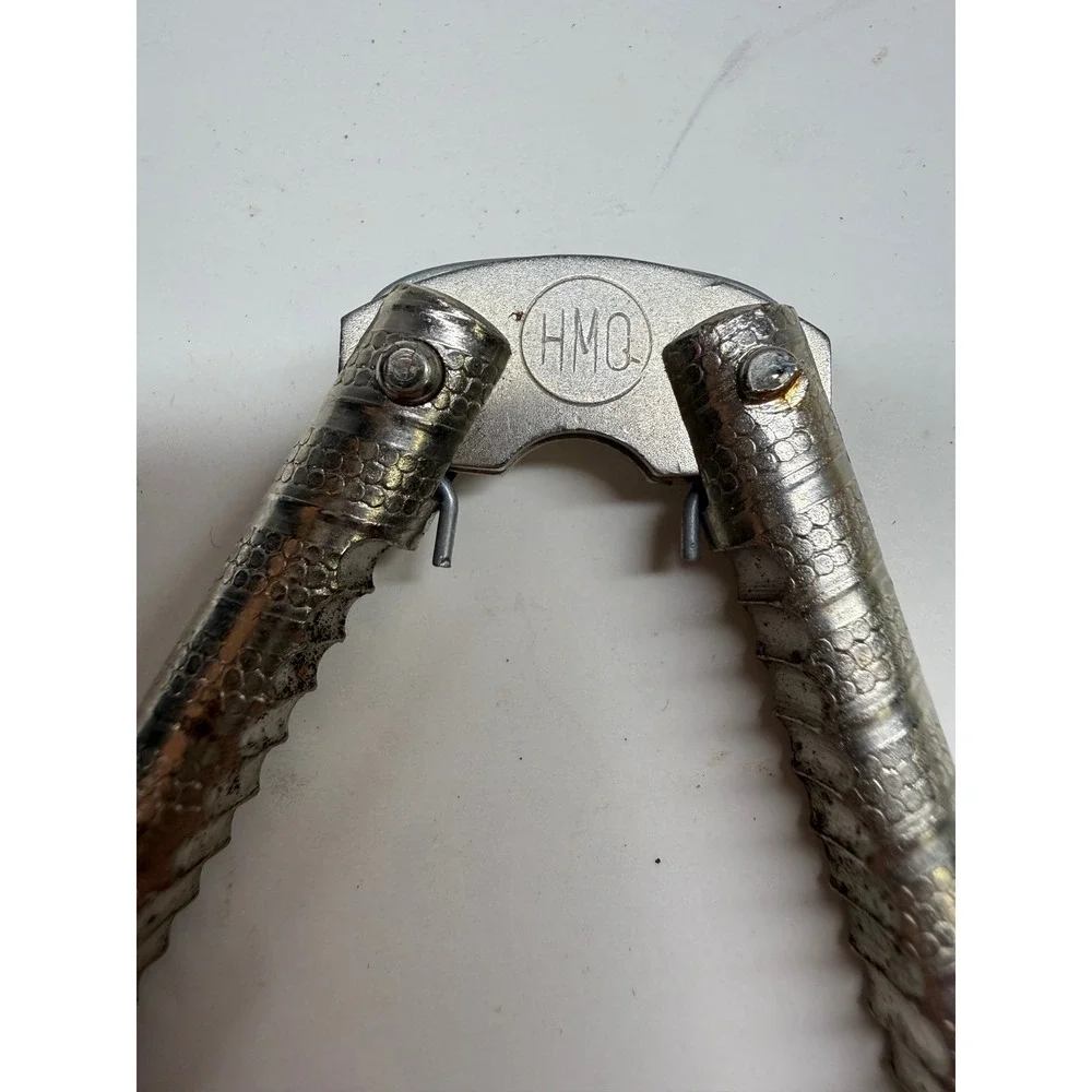 Vintage HMQ Silver Tone Metal Spring Loaded Nutcracker Textured Grip Handles